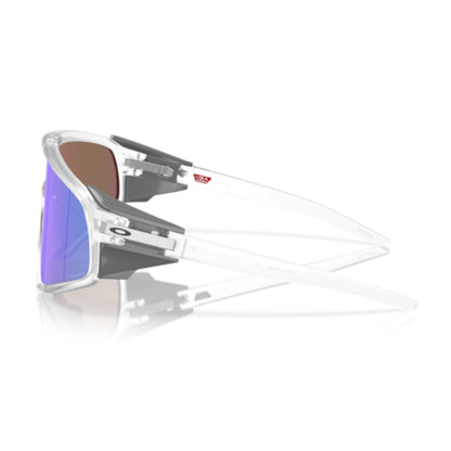 Oakley Latch Pane
