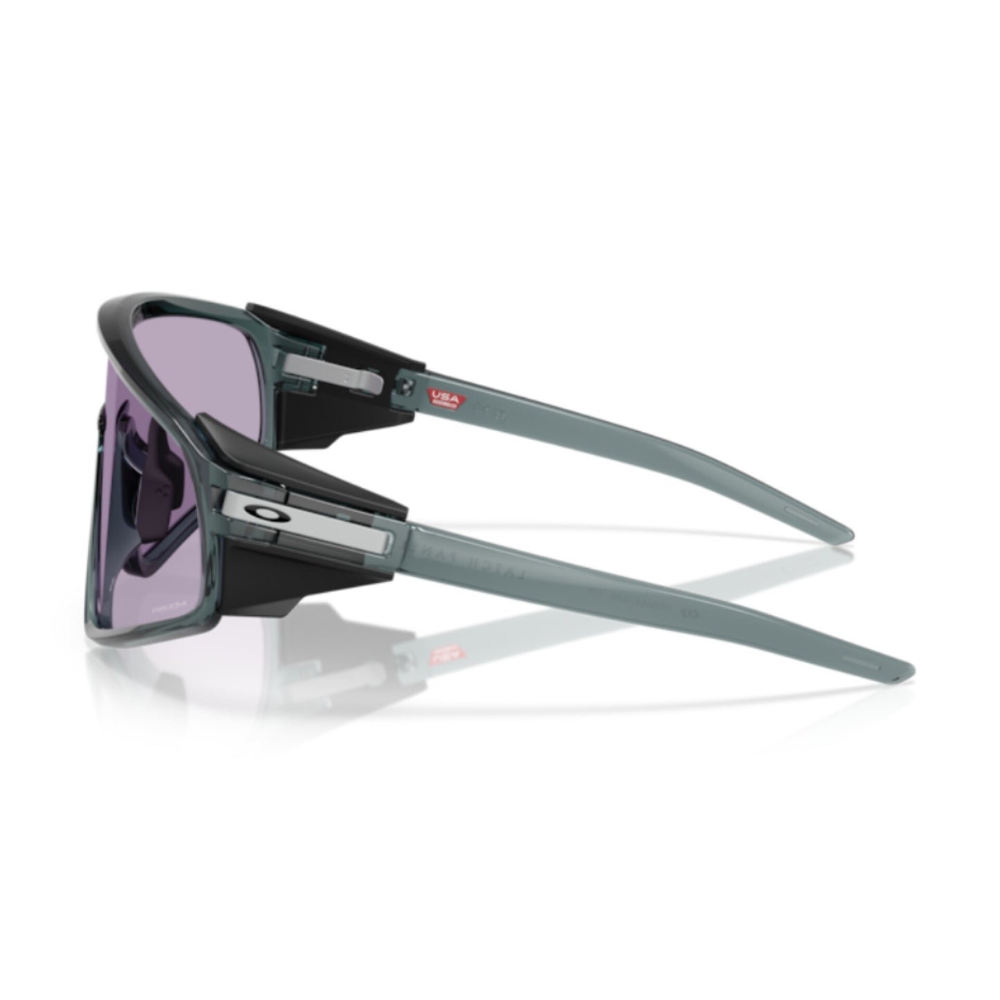 Oakley Latch Pane