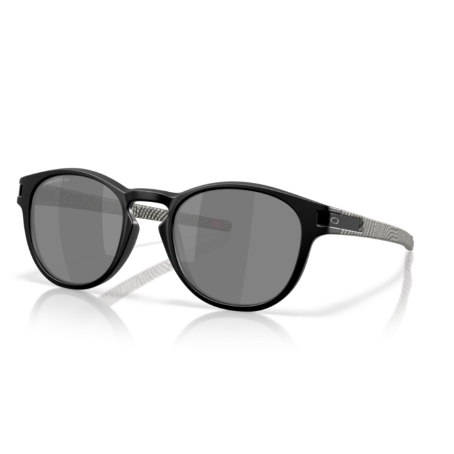 Oakley | Latch