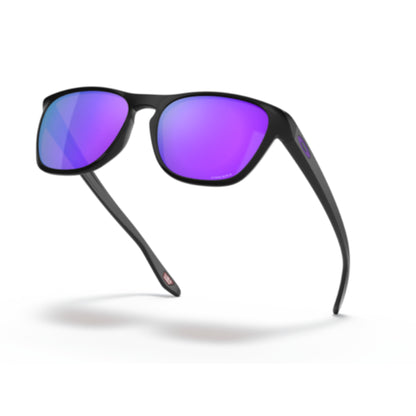 Oakley | Manorburn