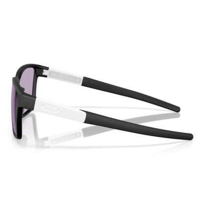 Oakley | Actuator sq