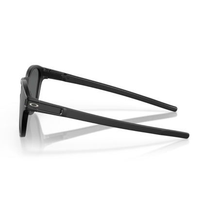 Oakley | Latch