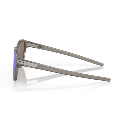 Oakley | Latch