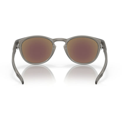 Oakley | Latch