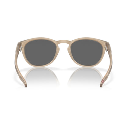 Oakley | Latch