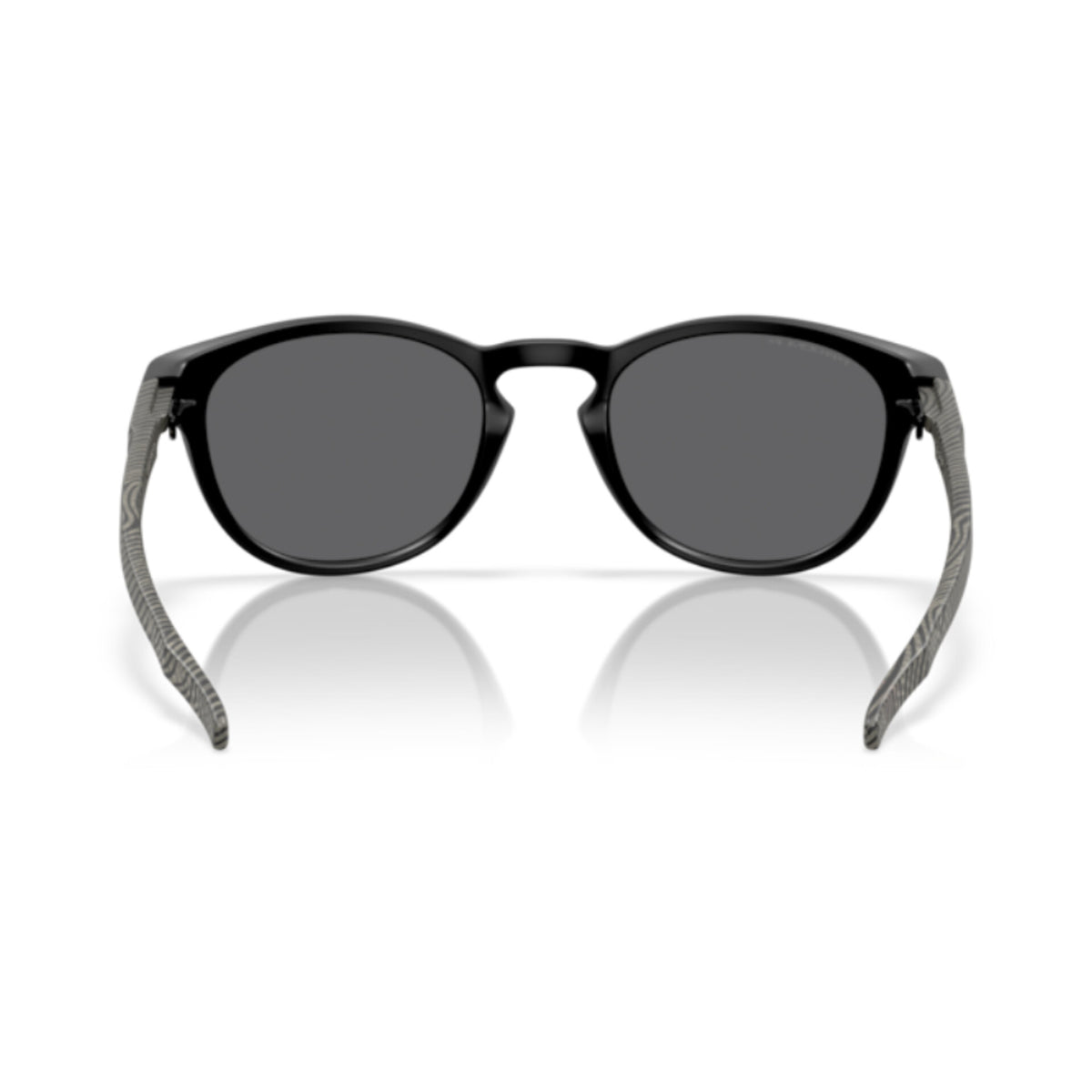 Oakley | Latch