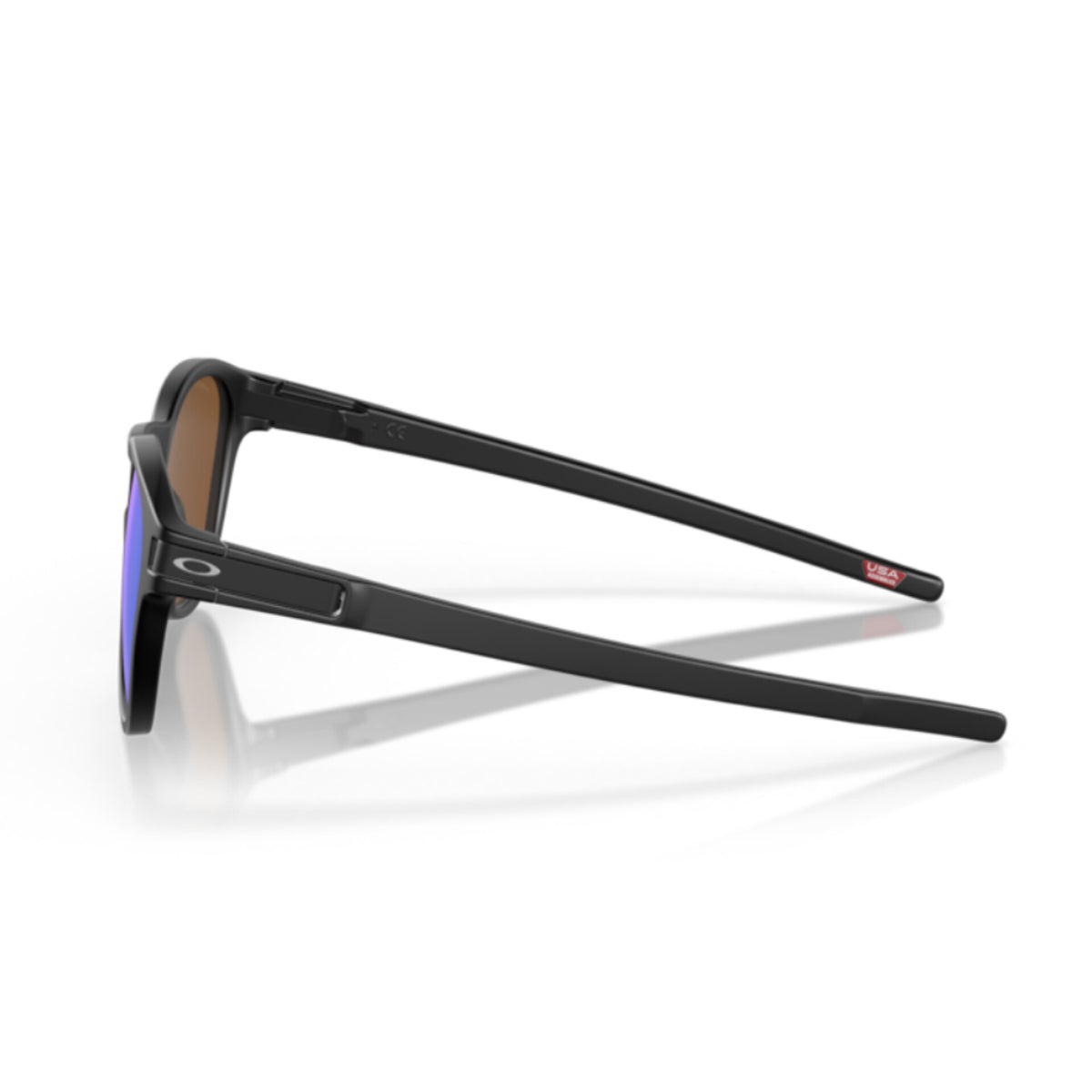 Oakley | Latch