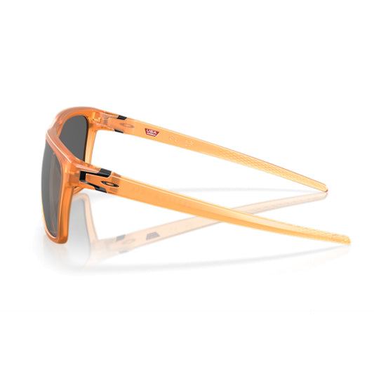 Oakley | Leffingwell